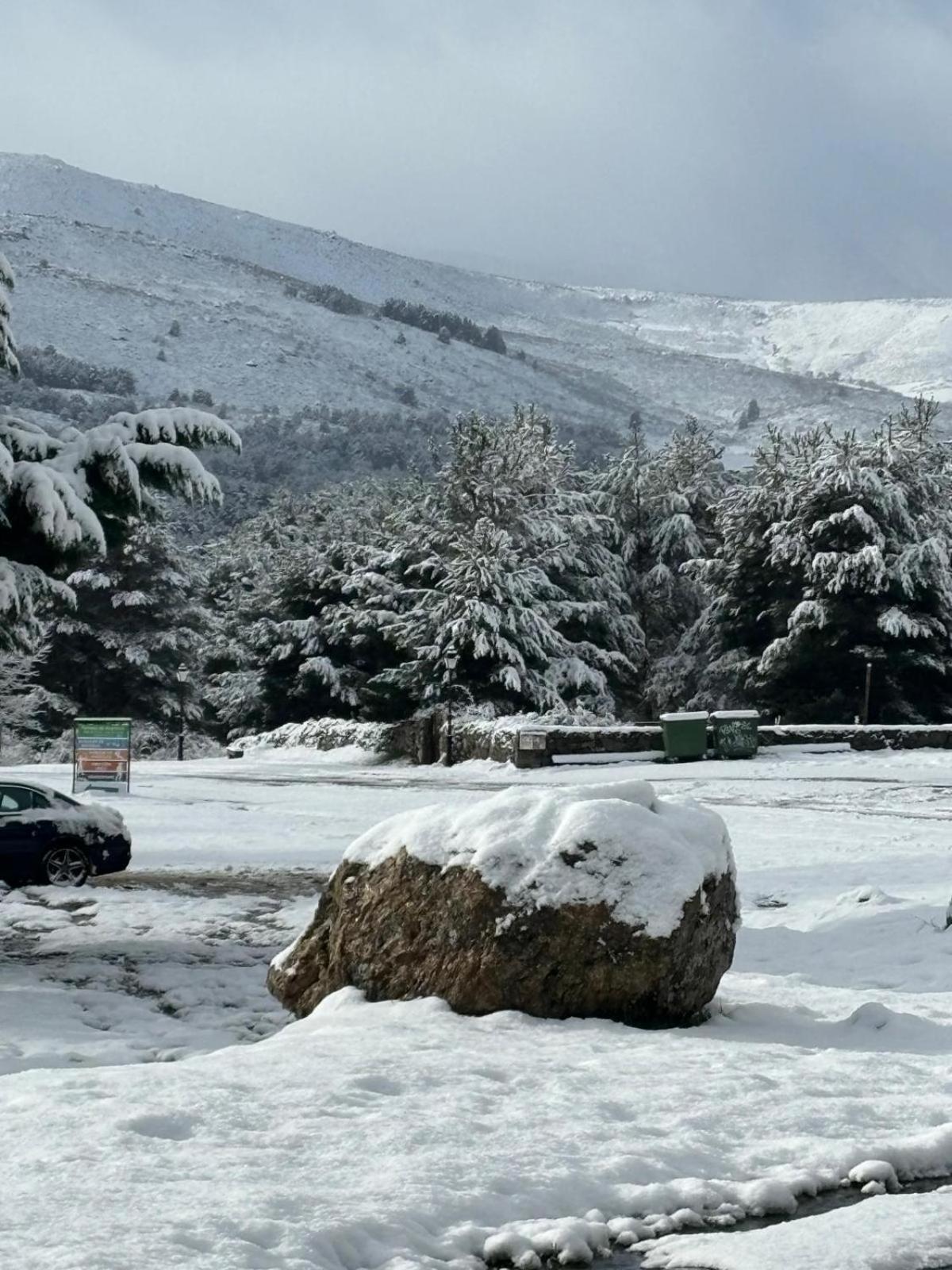 Altogredos Hotel Rural Y Apartamentos Turisticos โอยอส เดล เอสปีโน ภายนอก รูปภาพ